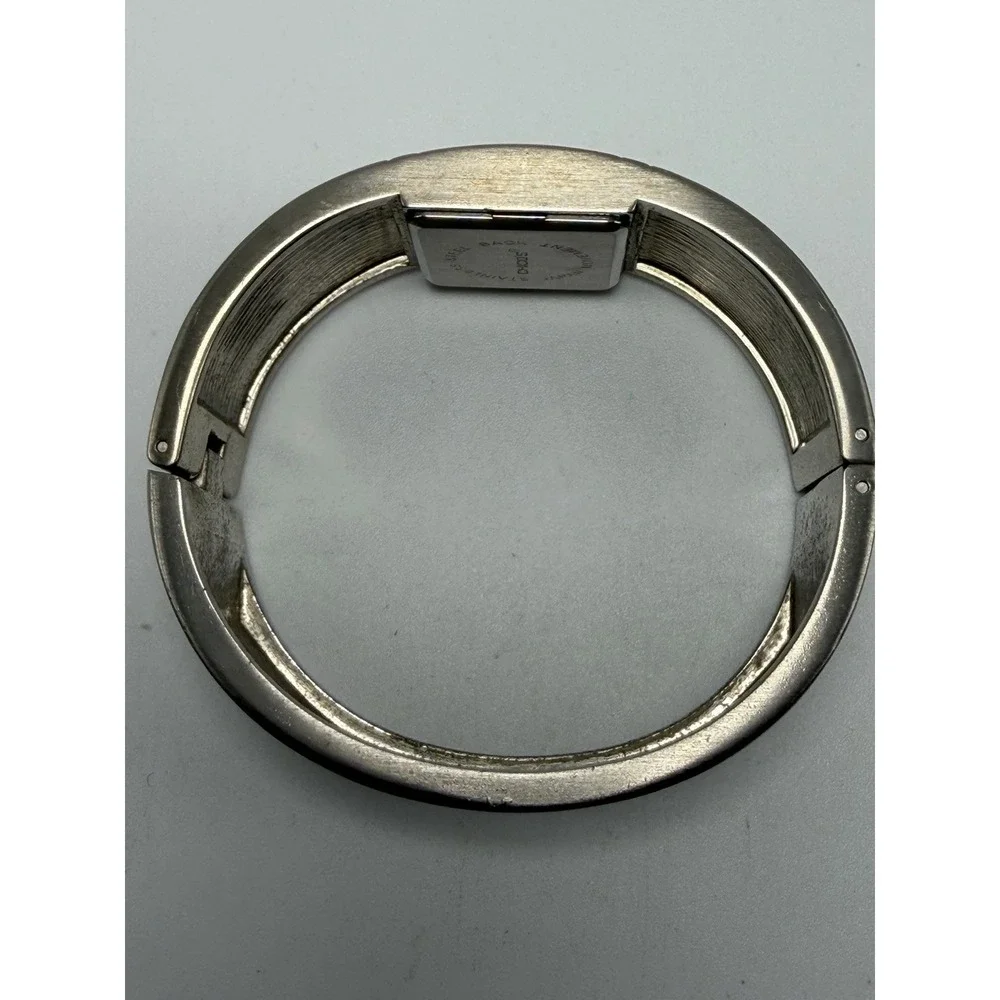 Chico's Ladies Cuff Bangle Watch New Battery 26MM‎ 7